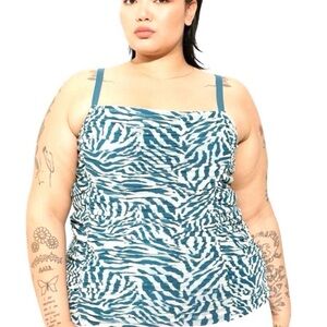 🌟SALE🌟🆕🌼TORRID Zebra Mesh Shirred Cami🌼